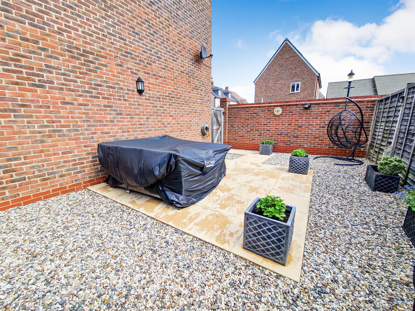 Lindrick Close, Great Denham